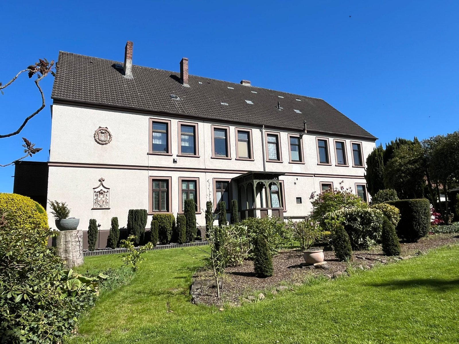 Historisches Mehrfamilienhaus 2
